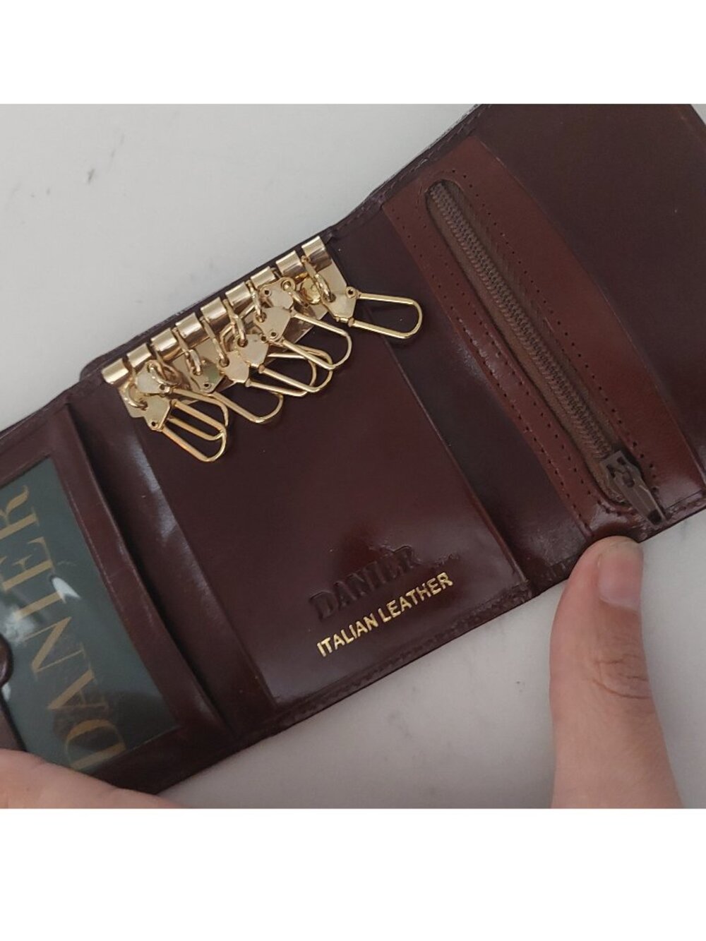 NEW Danier Italian Leather Trifold Keyholder Zip Coin Pocket Men's Wallet Brown